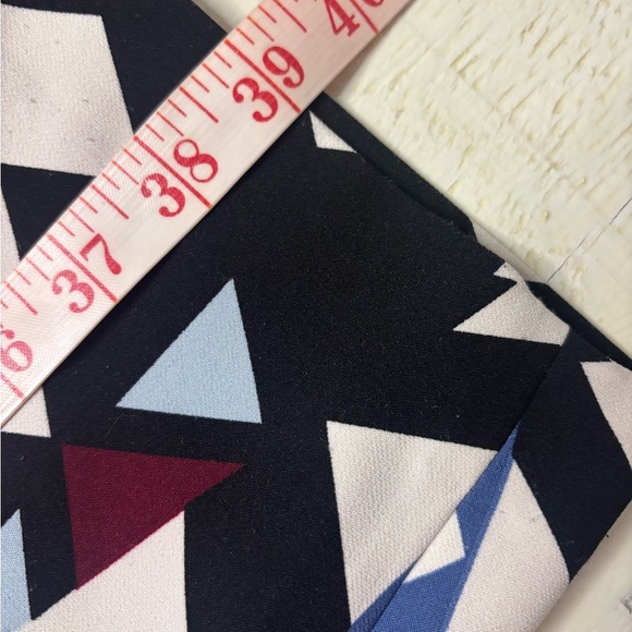 Talbots Geometric Triangle Multi Color Sheath Short Sleeve Dress Size 10 - Picture 4 of 7